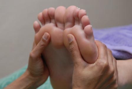 Reflexology &copy; Copyright Holistic Tranquillity 2006